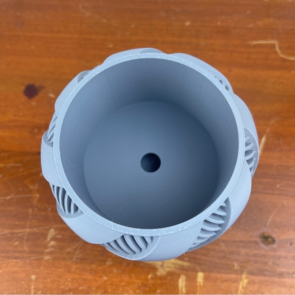 Indoor Flower Pot, The Brimo Planter Mini with Drainage Holes - Picture 3 of 12